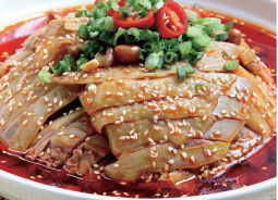 Steamed Chicken Coated with Chilli Sauce